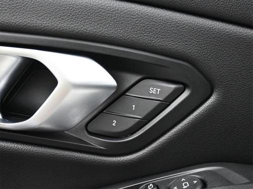 2024 BMW 330 i