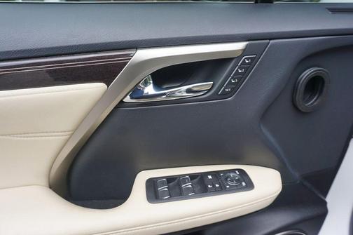 White Pearl 2022 Lexus RX 350 Base