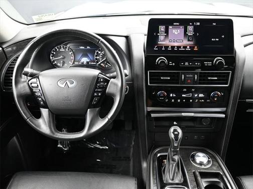 2023 INFINITI QX80 Luxe
