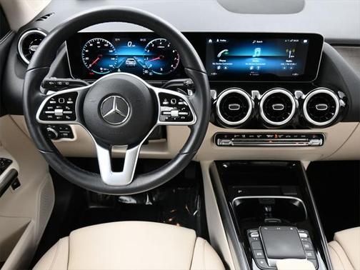 2021 Mercedes-Benz GLA 250 Base 4MATIC