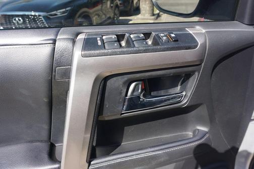 Classic Silver Metallic 2020 Toyota 4Runner SR5