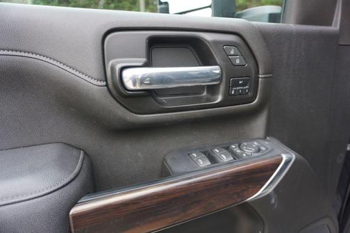 Onyx Black 2022 GMC Sierra 3500 SLT