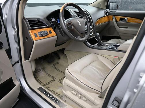 2013 Lincoln MKX Base
