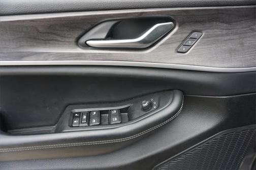 2023 Jeep Grand Cherokee Limited X