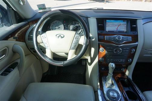2016 INFINITI QX80 Base