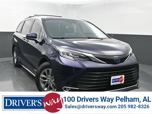 2021 Toyota Sienna XLE 8 Passenger