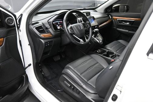 Platinum White Pearl 2019 Honda CR-V Touring
