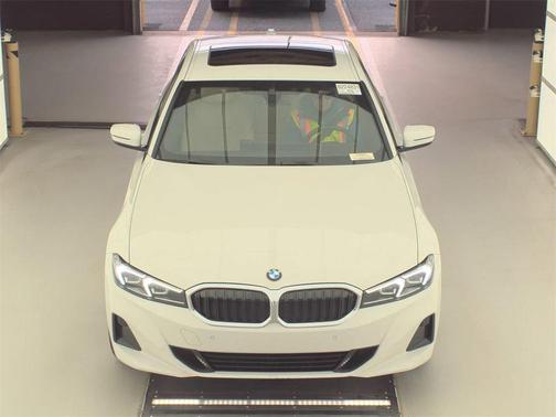 2023 BMW 330 xDrive