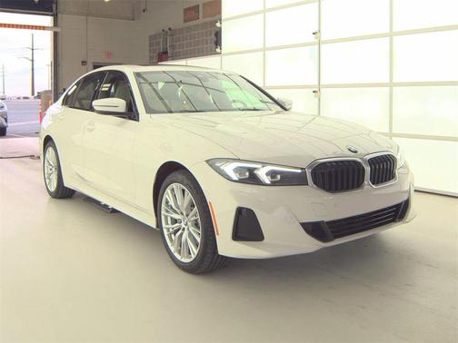 2023 BMW 330 xDrive