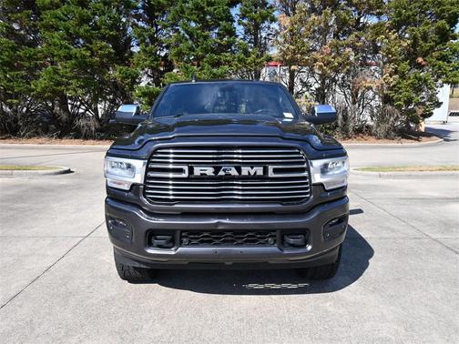 2022 RAM 2500 Laramie Crew Cab 4x4 6'4' Box