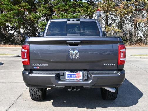 2022 RAM 2500 Laramie Crew Cab 4x4 6'4' Box