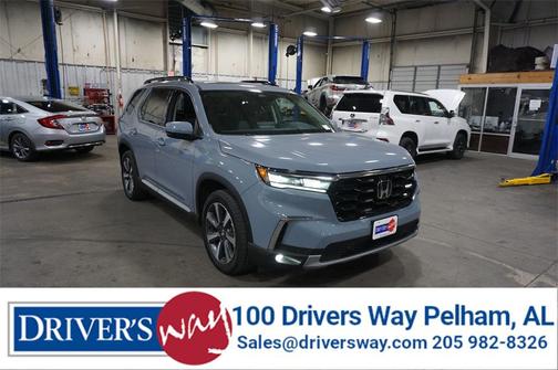 2025 Honda Pilot Touring 8-Passenger