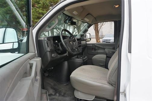 2020 Chevrolet Express 2500 RWD 2500 Regular Wheelbase WT
