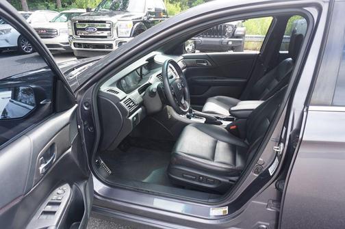Modern Steel Metallic 2017 Honda Accord Sport SE