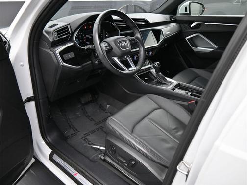 2023 Audi Q3 45 S line Premium Plus