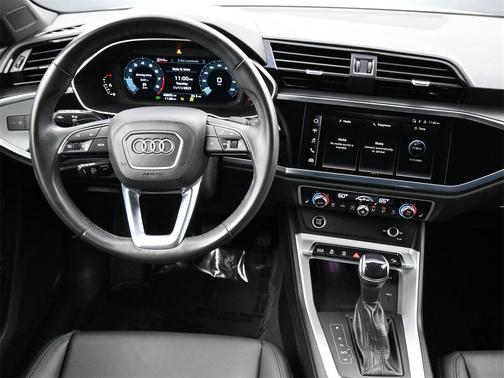 2023 Audi Q3 45 S line Premium Plus