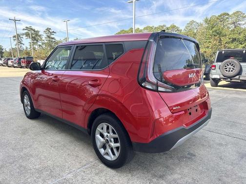 2024 Kia Soul LX