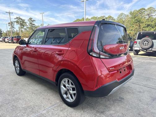 2024 Kia Soul LX