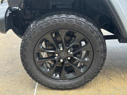 Billet Silver Metallic Clearcoat 2021 Jeep Gladiator Sport