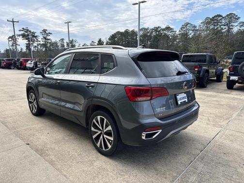 2024 Volkswagen Taos 1.5T SE