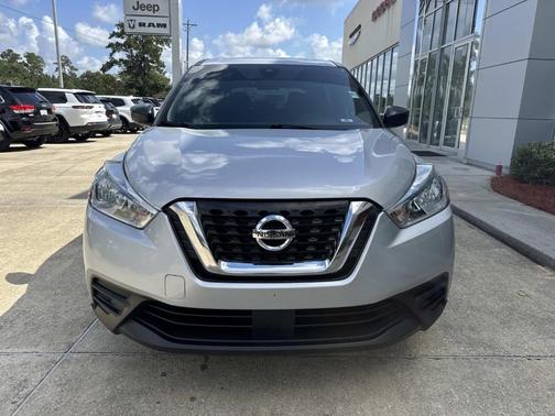 2020 Nissan Kicks S