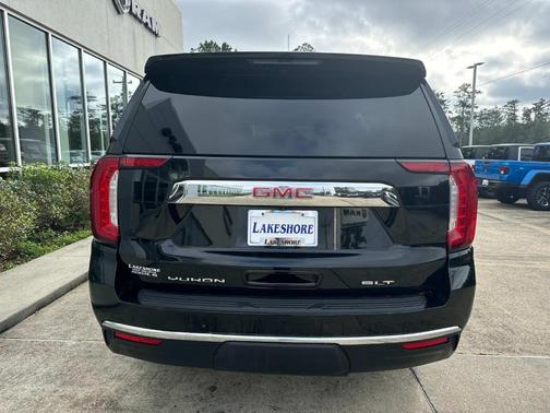 2023 GMC Yukon SLT