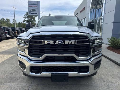 Bright White Clearcoat 2025 RAM 2500 Big Horn