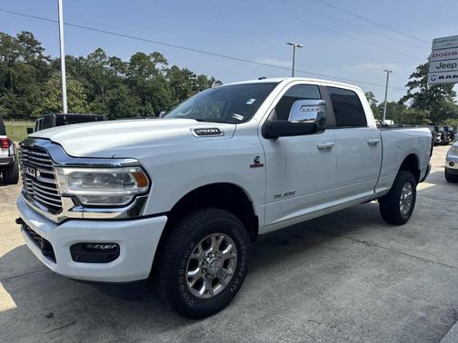 Bright White Clearcoat 2024 RAM 2500 Laramie