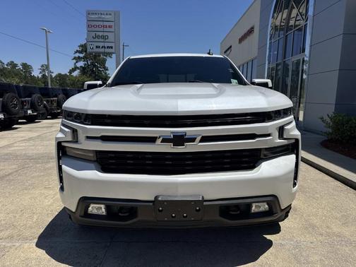 Iridescent Pearl Tricoat 2020 Chevrolet Silverado 1500 RST