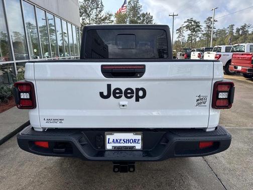 2026 Jeep Gladiator Sport