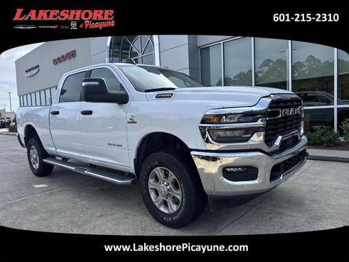 Bright White Clearcoat 2025 RAM 2500 Big Horn