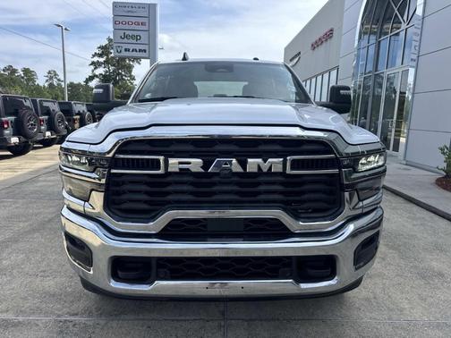 Bright White Clearcoat 2025 RAM 2500 Big Horn