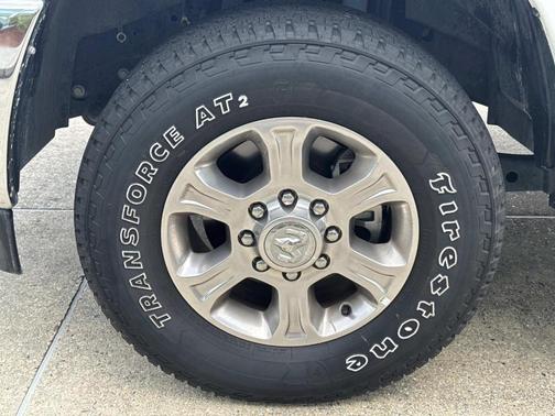 Bright White Clearcoat 2025 RAM 2500 Big Horn