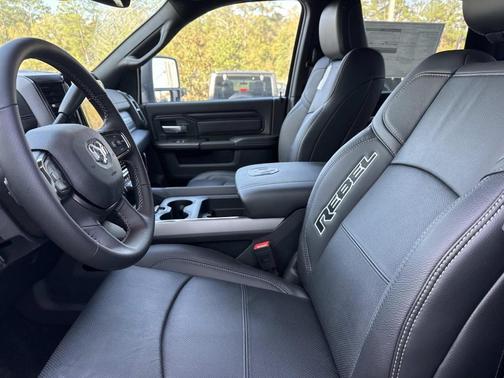 2026 RAM 2500 Rebel/Power Wagon