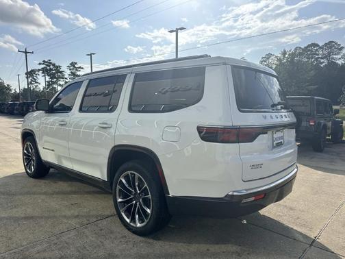 2022 Jeep Wagoneer Series III