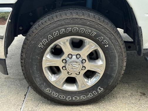 Bright White Clearcoat 2025 RAM 2500 Big Horn