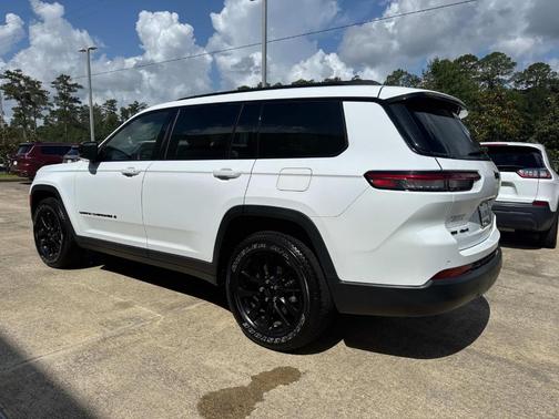 2021 Jeep Grand Cherokee L Laredo