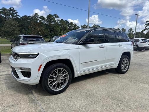 2022 Jeep Grand Cherokee Summit