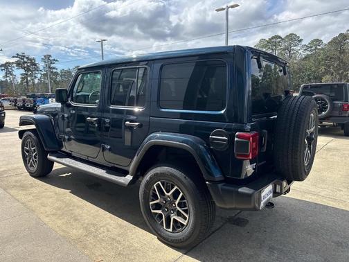 2025 Jeep Wrangler Sahara