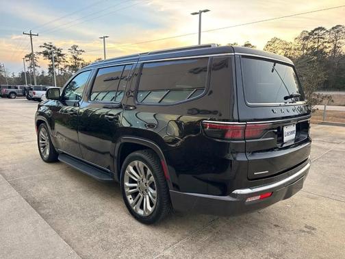 2022 Jeep Wagoneer Series III