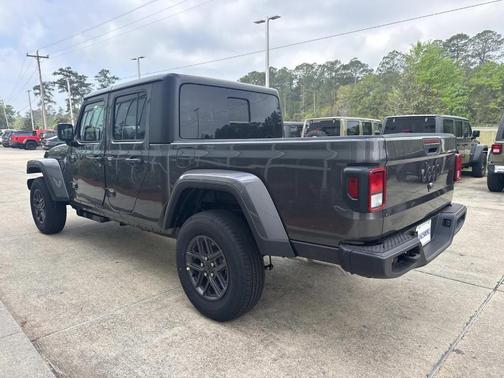 Granite Crystal Clearcoat Metallic 2026 Jeep Gladiator Sport