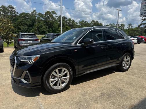 2023 Audi Q3 45 S line Premium