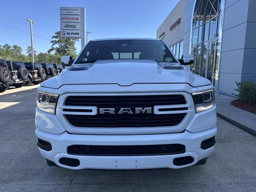 Bright White Clearcoat 2024 RAM 1500 Laramie