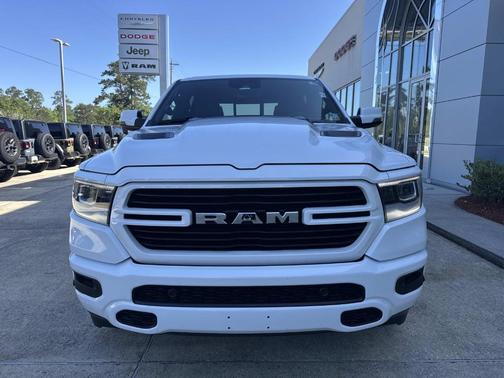 Bright White Clearcoat 2024 RAM 1500 Laramie