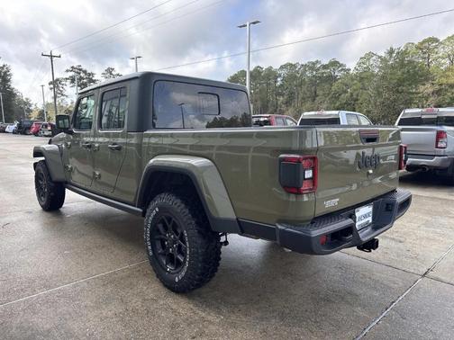 2026 Jeep Gladiator Sport