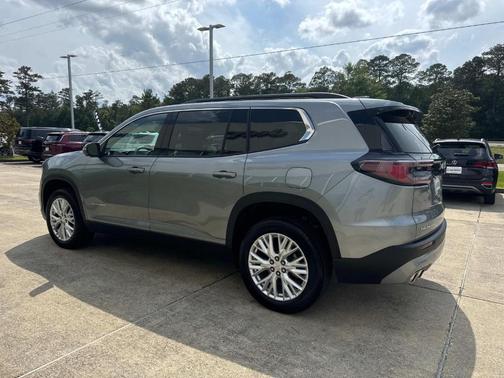 2024 GMC Acadia Elevation