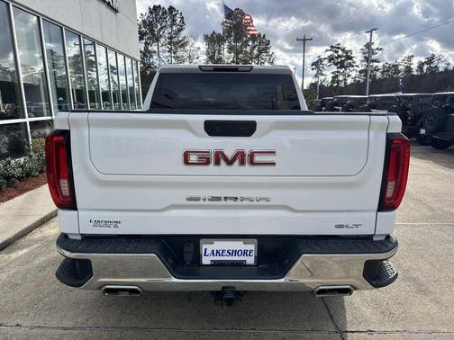 2022 GMC Sierra 1500 SLT