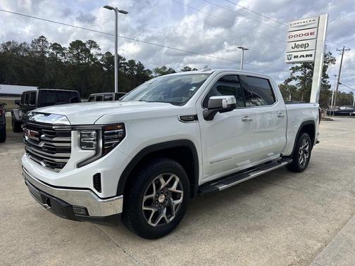2022 GMC Sierra 1500 SLT