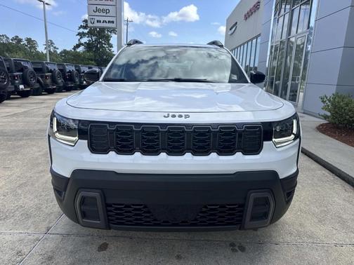 Bright White Clearcoat 2026 Jeep Cherokee Limited