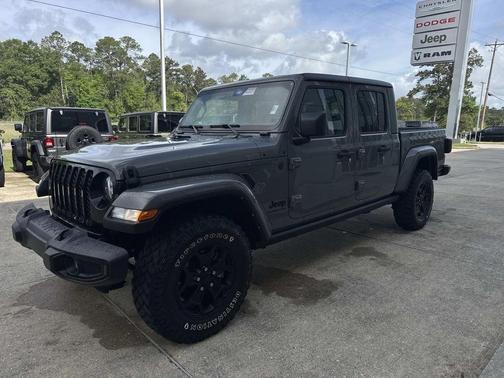 Sting Gray Clearcoat 2022 Jeep Gladiator Sport